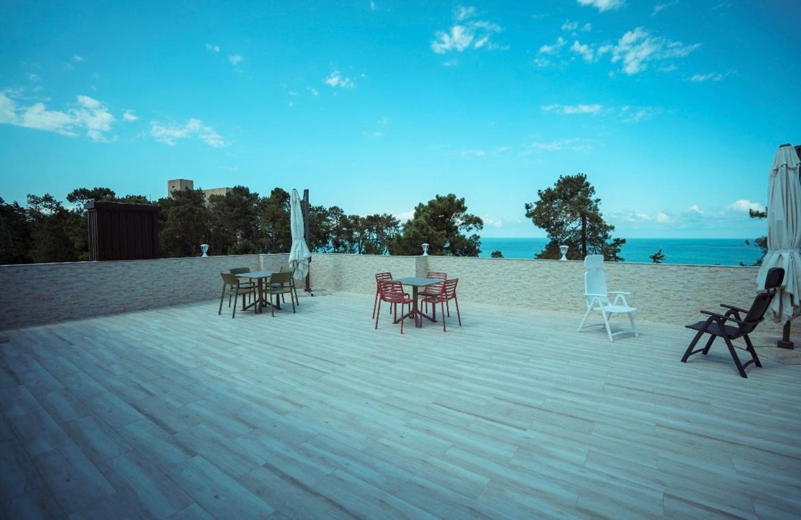 Hotel Leonardo Kobuleti ภายนอก รูปภาพ