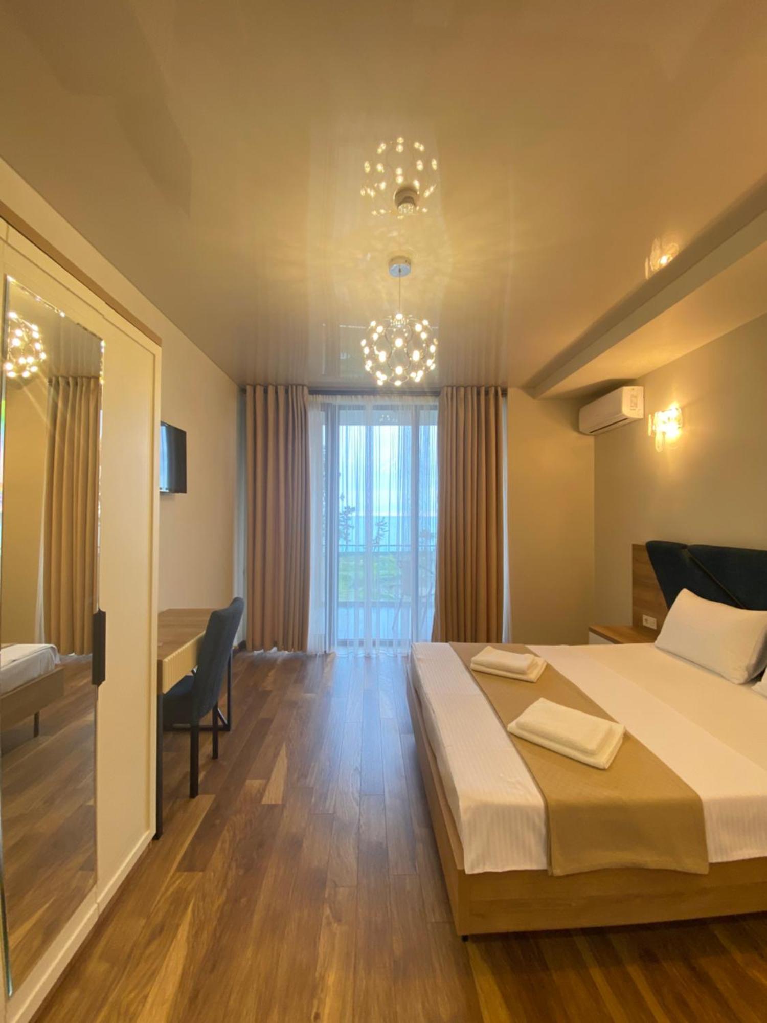 Hotel Leonardo Kobuleti ภายนอก รูปภาพ