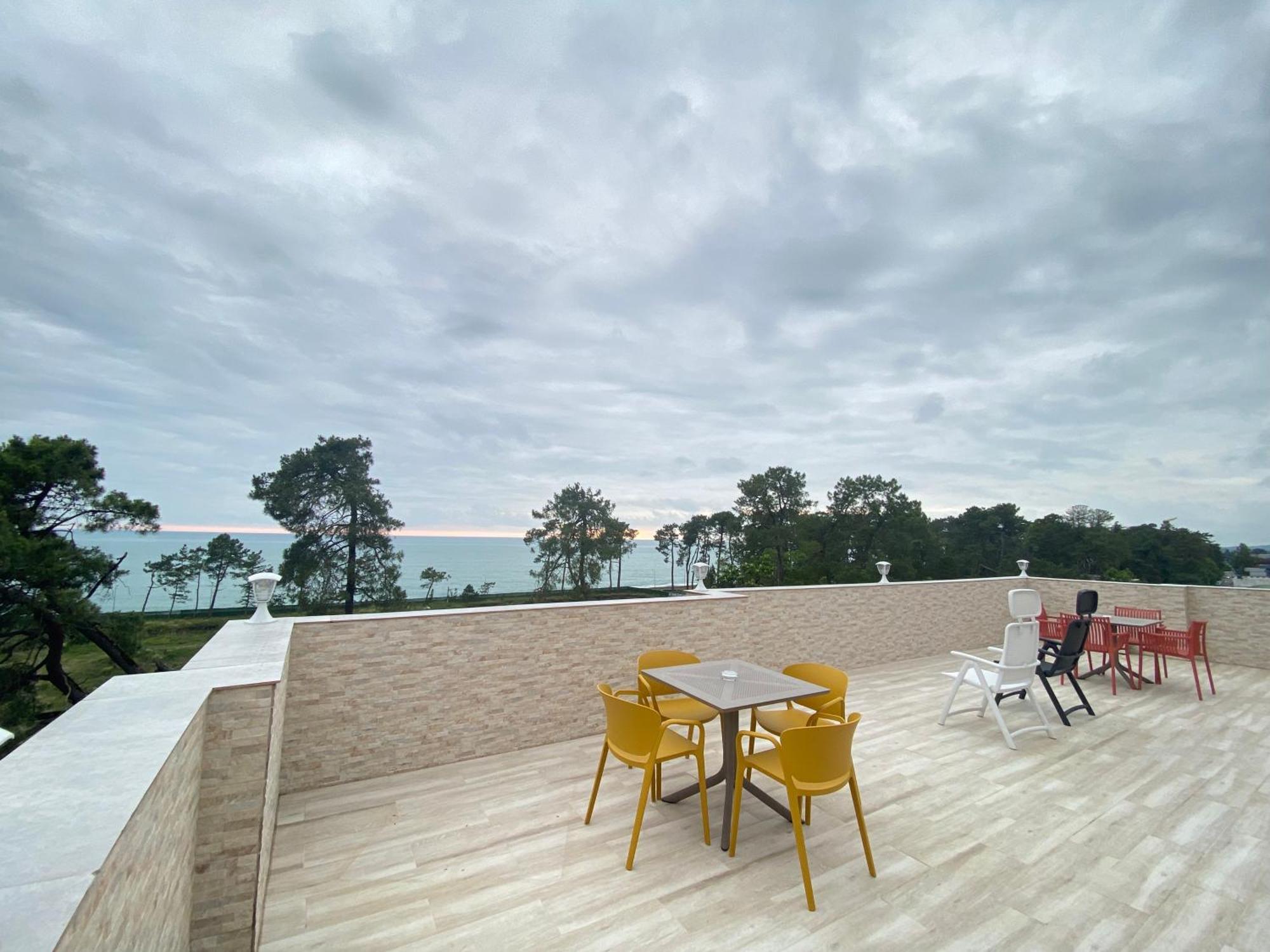 Hotel Leonardo Kobuleti ภายนอก รูปภาพ